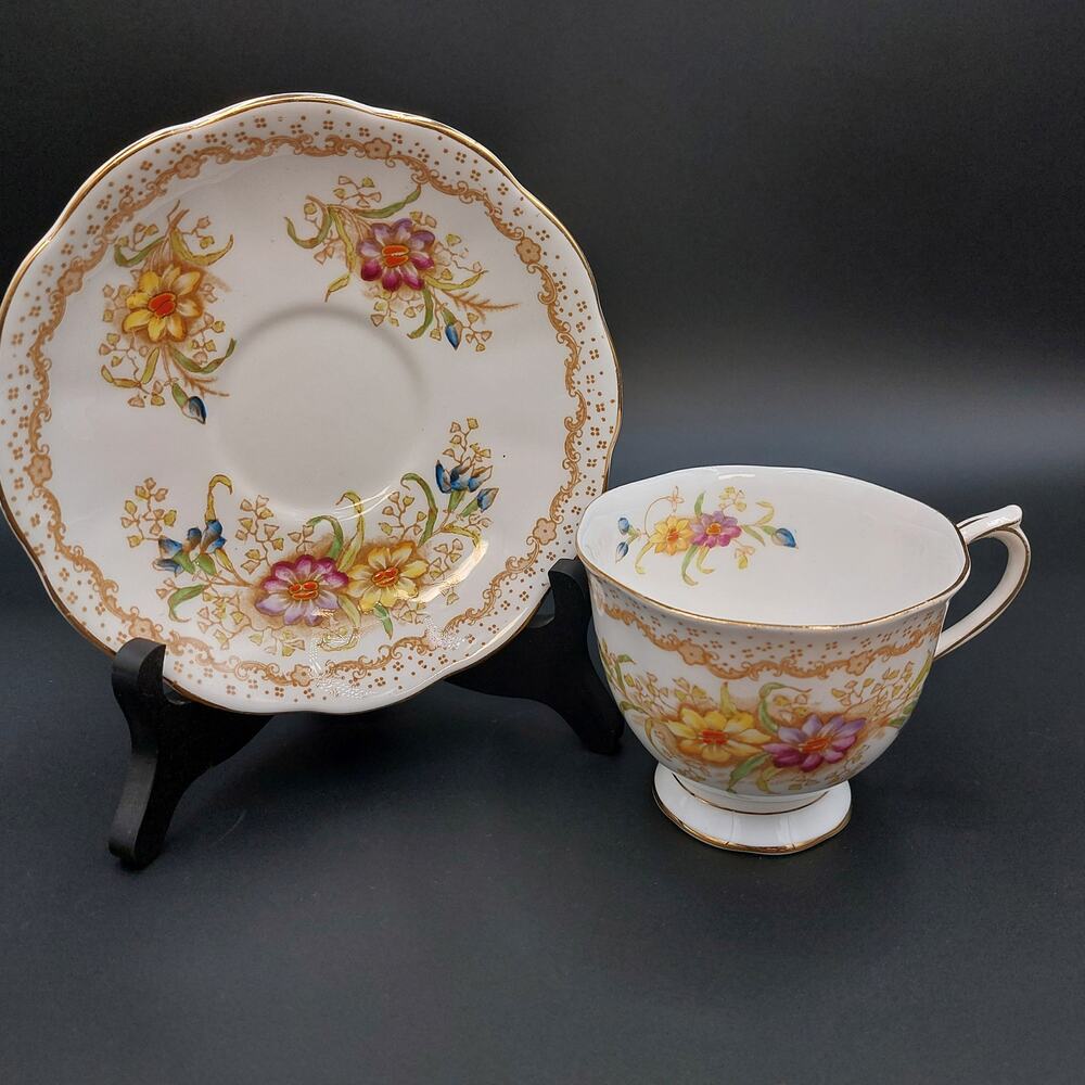 Royal Albert "Gem" Pattern Fine Bone China Teacup and Saucer Set Made in England